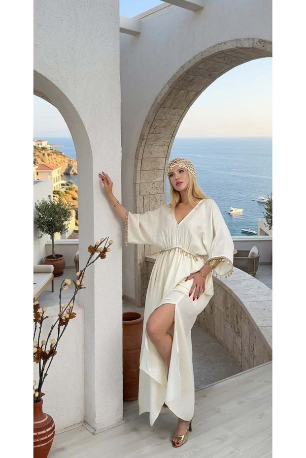 Sea Shell Bat Sleeve Dress Ecru