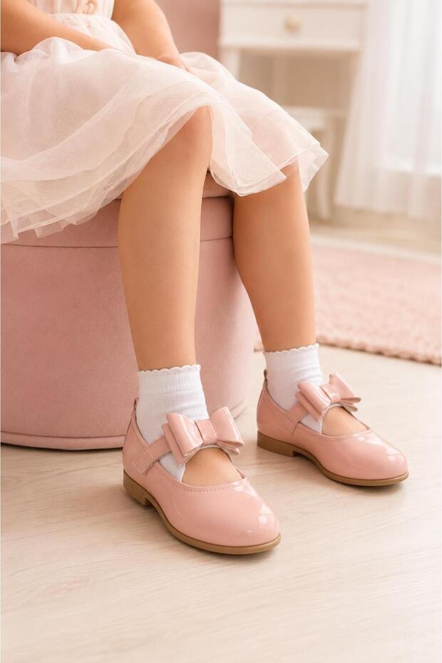 Daily Girls' Ballerinas with Orthopedic Insole and Bow Detail
