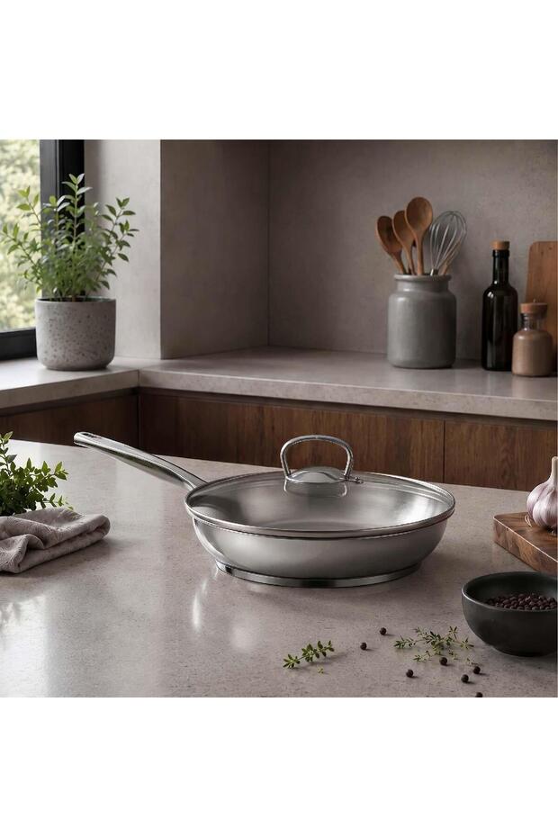 Stainless Steel Frying Pan 28 cm with Induction Base and Glass Lid