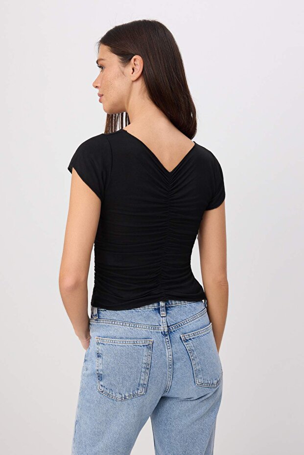 Siyah Fitted/Vücuda Oturan V Yaka Kısa Kollu Büzgülü Yumuşak Örme Bluz TWOSS26BZ00769 - 4