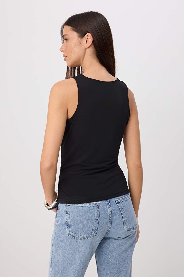 Siyah Düz Fitted Kayık Yaka Standart Kol Kolsuz Esnek Örme Bluz TWOSS26BZ00598 - 4