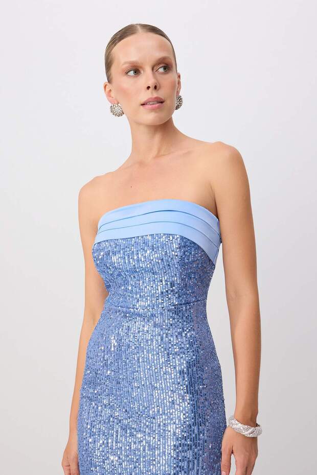Mavi Payet Plise Detaylı Straplez Maxi Abiye & Mezuniyet Elbisesi TPRSS26AE00155 - 2