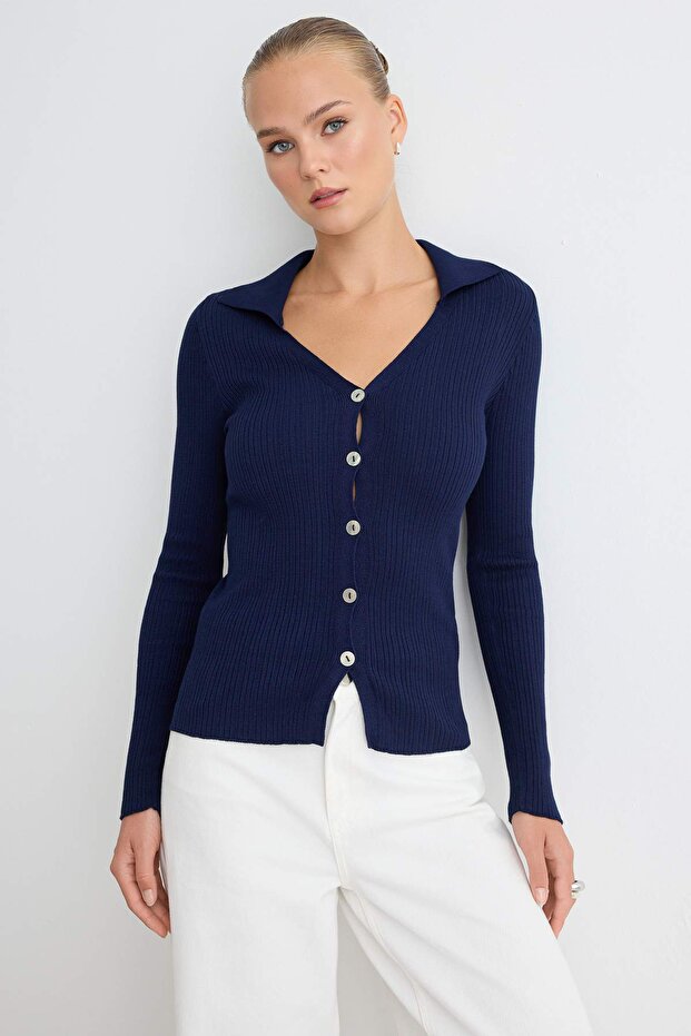 Wardrobe Essentials Lacivert Fitted/Vücuda Oturan Merserize Görünümlü Triko Hırka TWOAW26HI00113 - 1