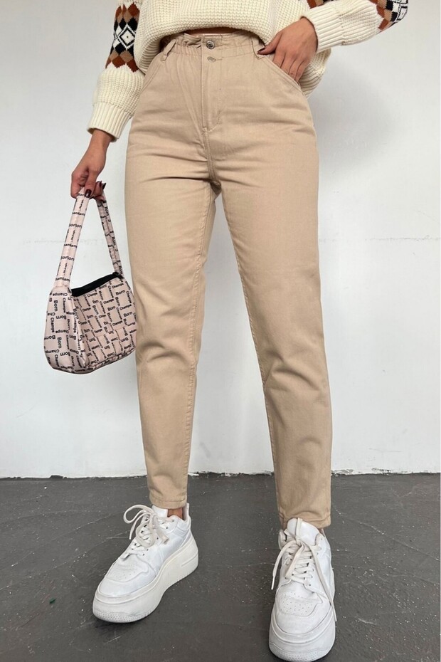 Nerzjeans mit hoher Taille und elastischem Bund - 2