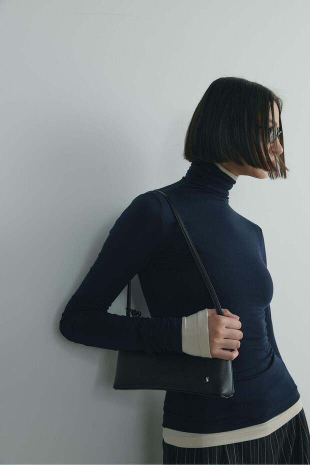 Black Ivy Leather Bag