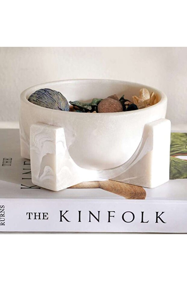 Pheobe Resin Footed Bowl 12.7x12.7x6cm - White