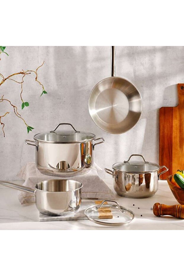Pradeep 7-piece Stainless Steel Cookware Set -chrome