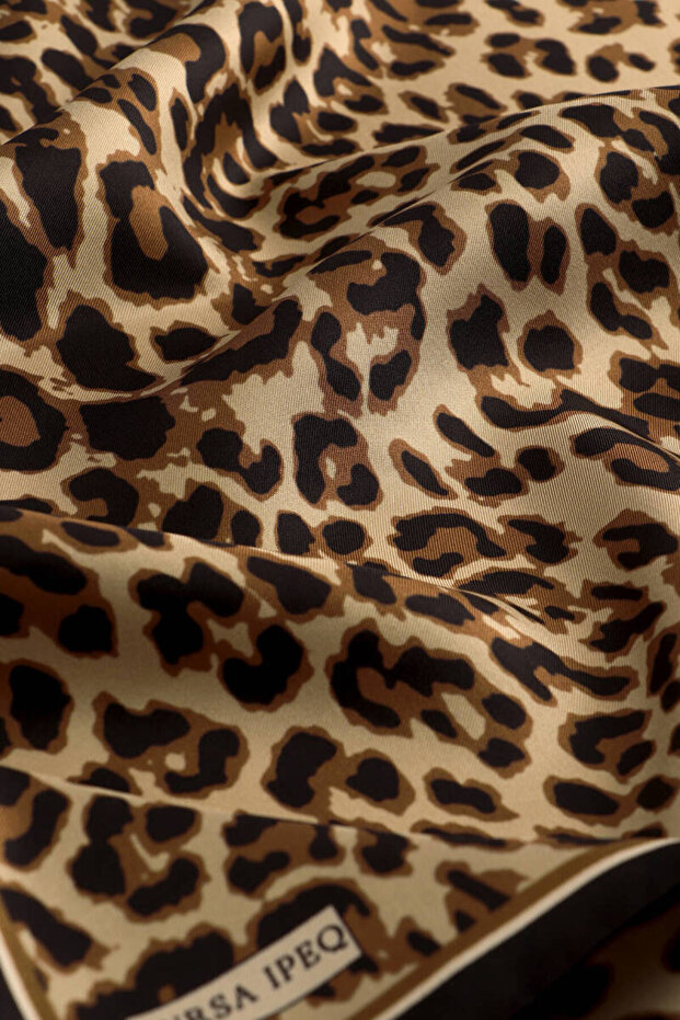 تان ليوبارد نمط Twill وشاح حريري - 2