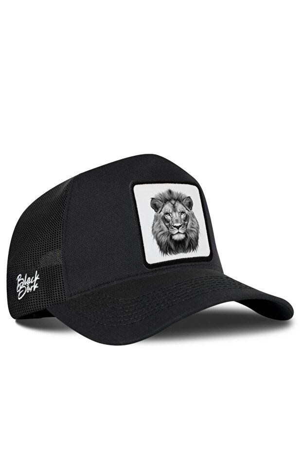 V1 Trucker Lion - قبعة سوداء للجنسين مع شعار رمز 4bs (CAP)
