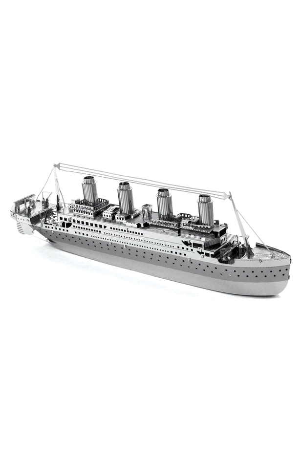 Titanic Titanic 3D Metal Puzzle model kits DIY Laser Cut Puzzles Jigsaw Toy For Children
