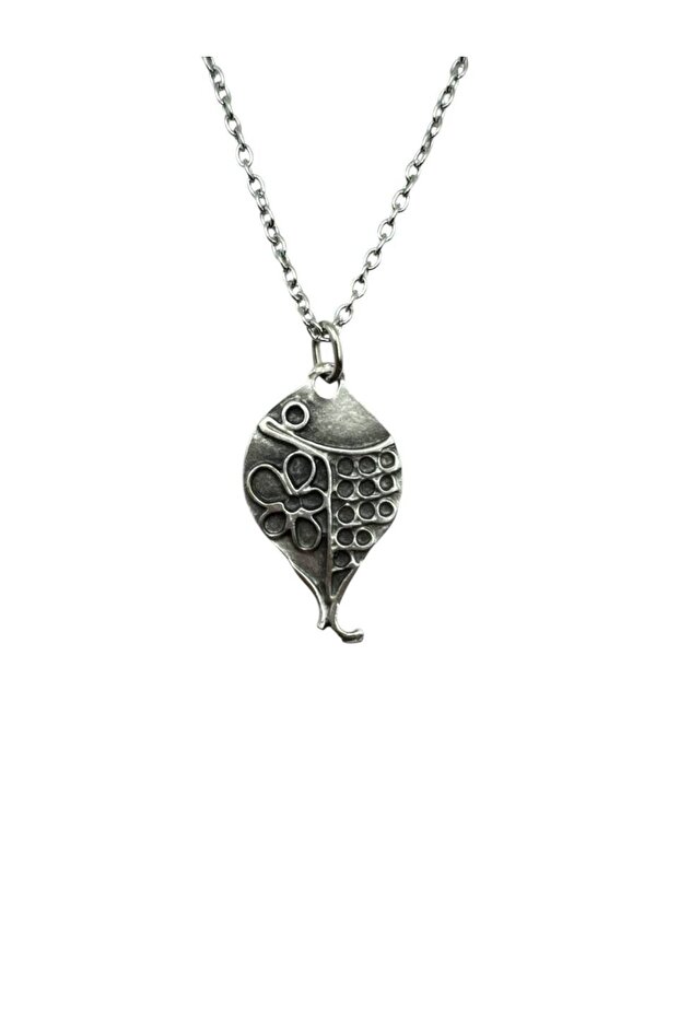 Unisex Necklace with Patterned Fish Figure – Antique, Elegant and Original Design