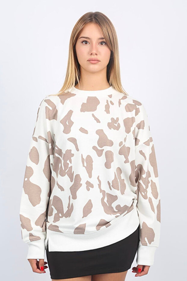 Beige Crew Neck Dalmatian Patterned Sweatshirt SH130
