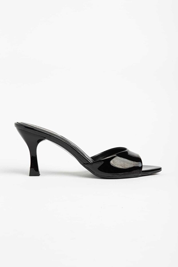 Bonbon Black Heeled Slippers