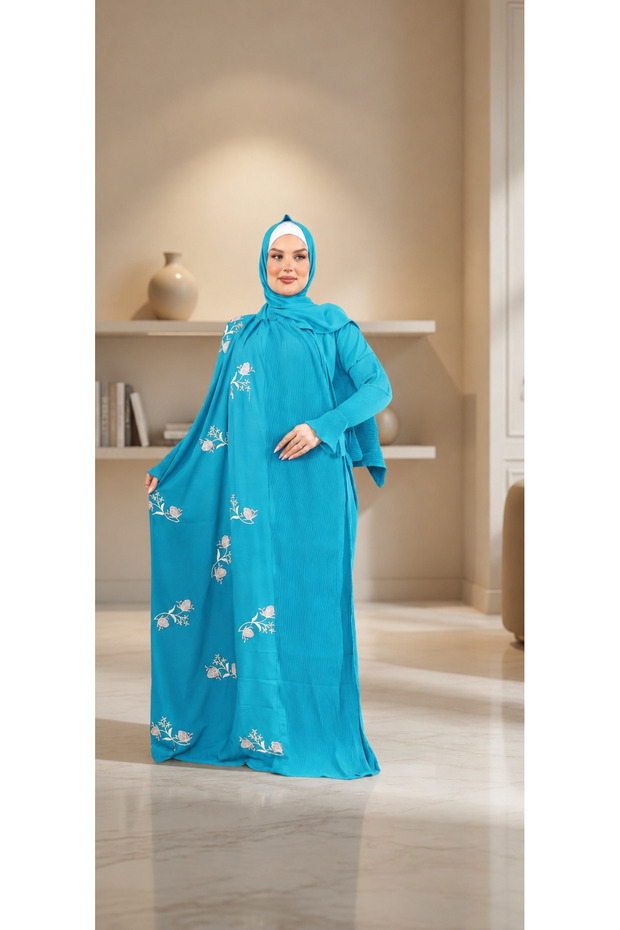 Luxury Prayer Rug with Elegant Design