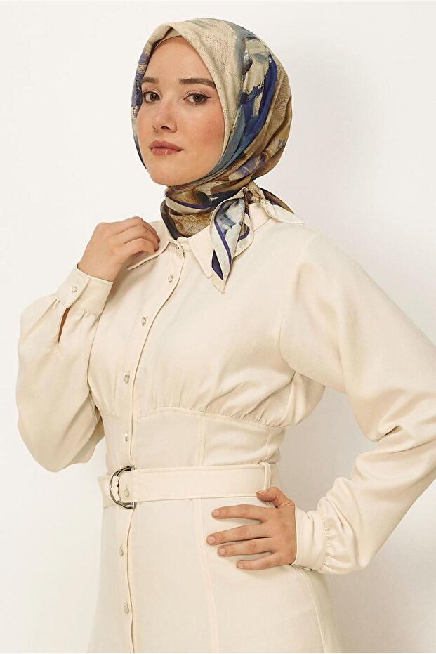 وشاح منقوش 8625