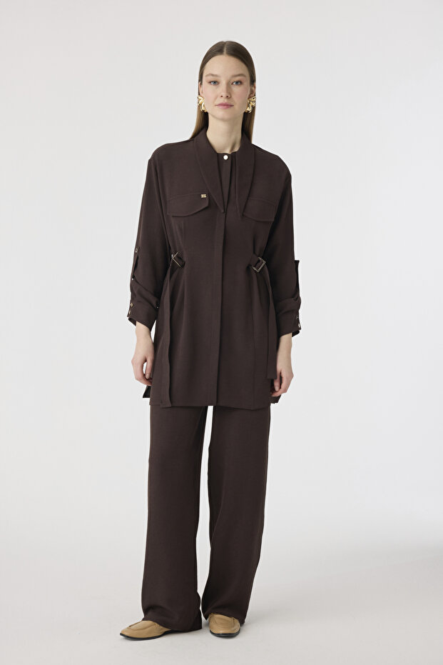 Elegant Brown Suit with Tie Collar Buckle 1875