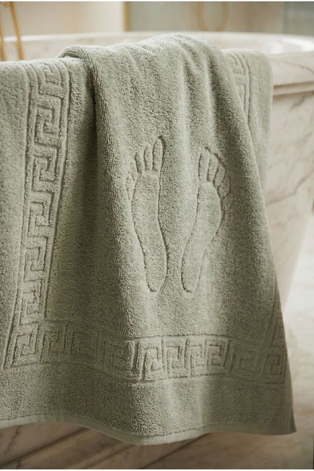 Jacquard Knitted Welsoft Foot Towel with Footprint Pattern, Soft Textured, 50 X 70 cm