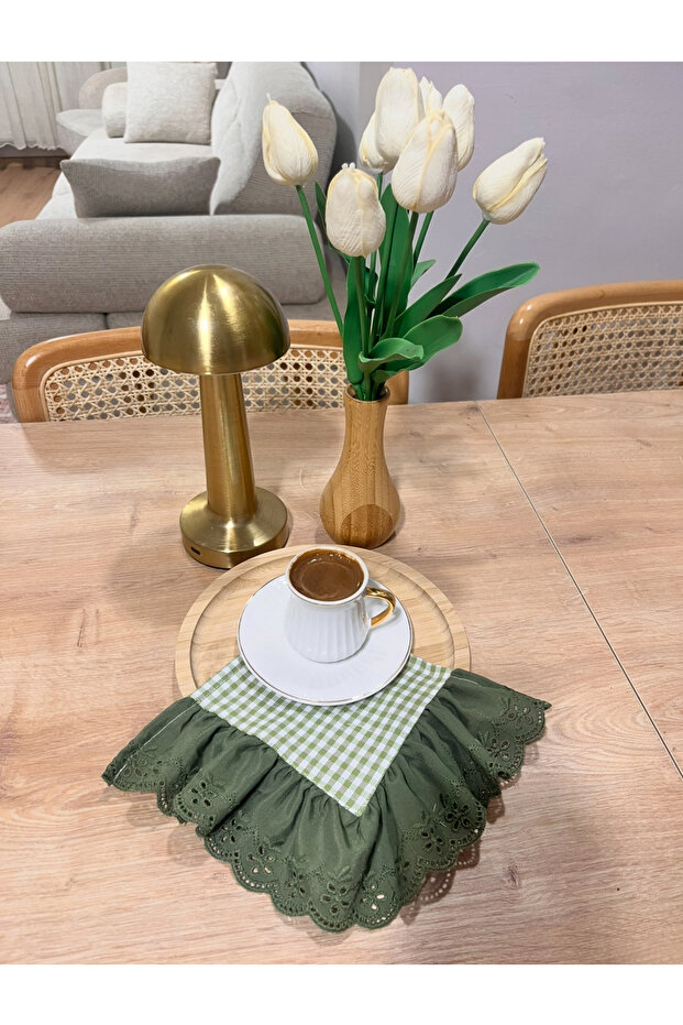 Scalloped Ruffled Pitikare Coffee Presentation Napkin & Cocktail Napkin & Presentation Holder (1 Piece Green)