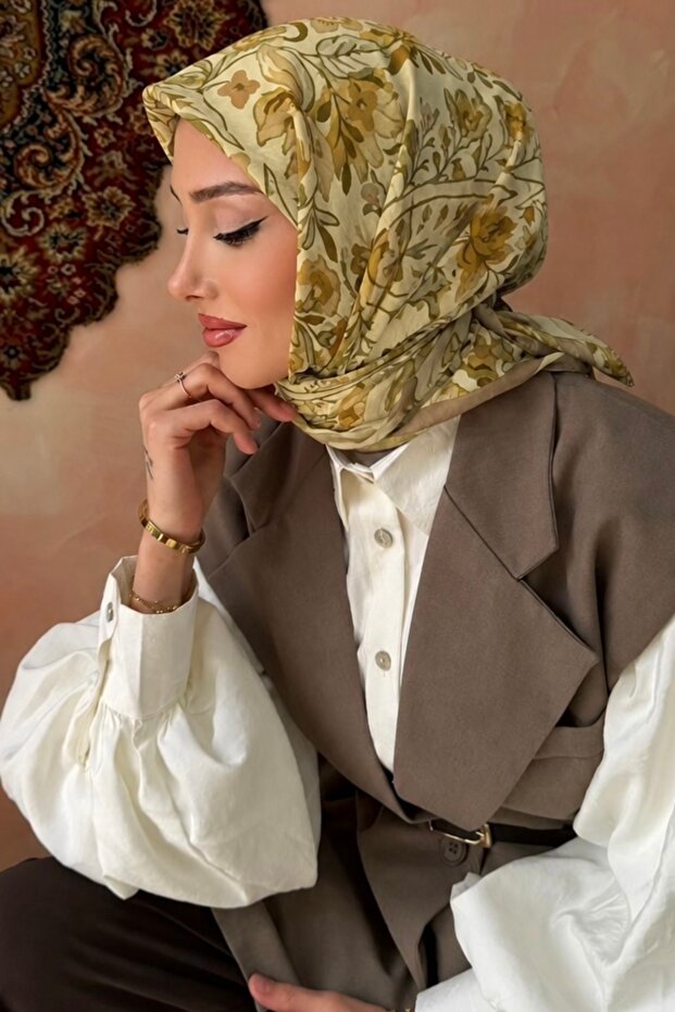 Cream Patterned Silk Scarf