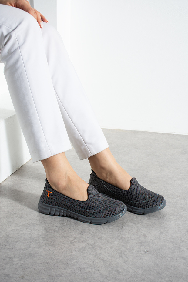 Pax Full Orthopedic Sneakers with Memory Foam Insole, Suitable for Diabetics, Women's Shoes (Choose 1 Size Larger)