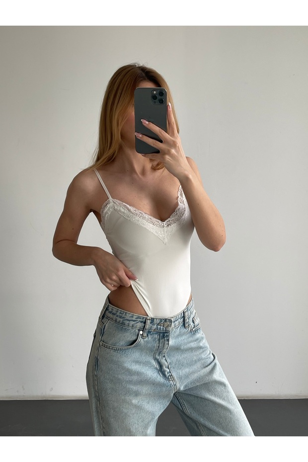 Women's Lace Detailed Thin Strap V-Neck Bodysuit