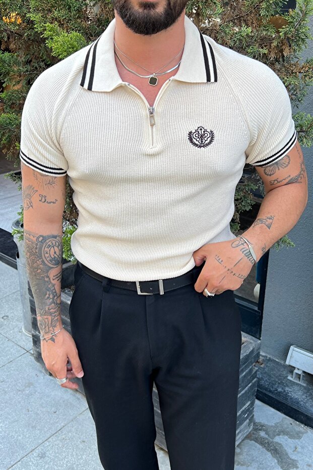 Zippered Polo Embroidered Knitwear Tshirt Cream