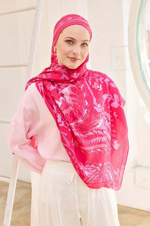 Urban Hours Aurora Fuchsia Mayda Shawl