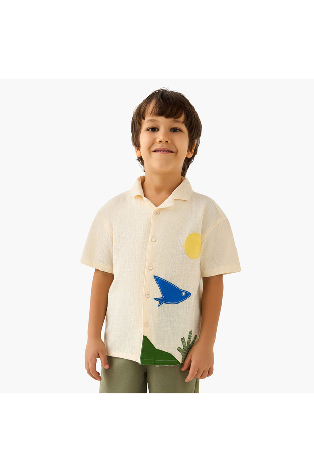 Short Sleeve Shirt with Applique