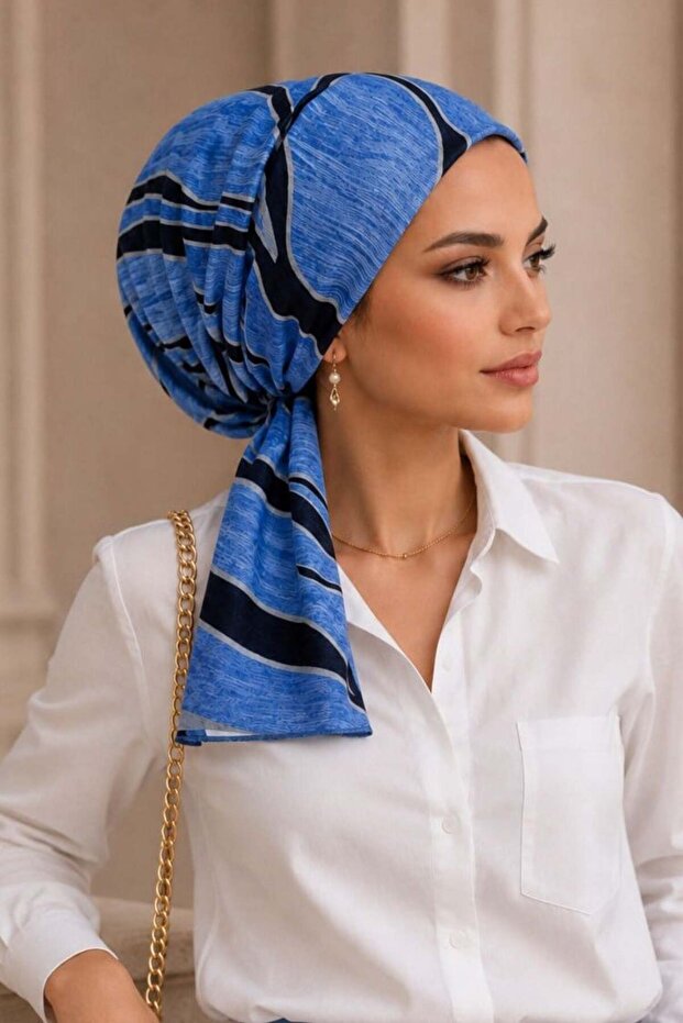 وشاح بنمط أسود نيلي