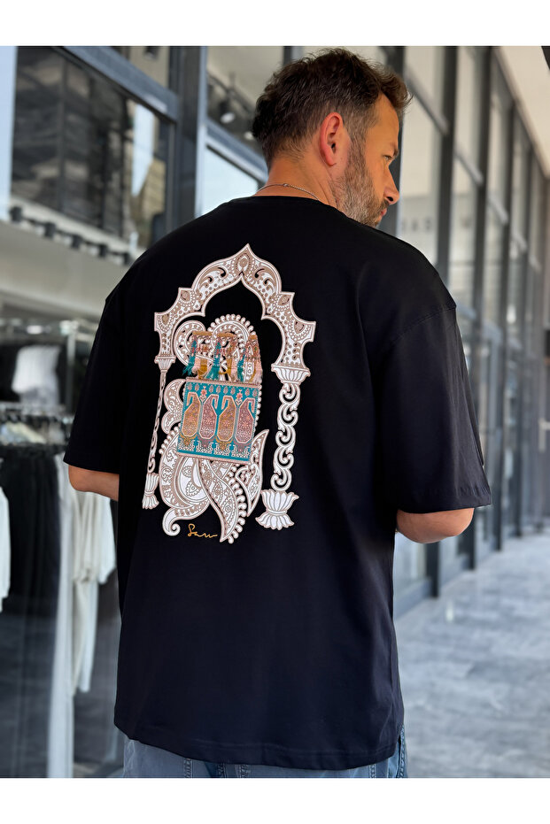 تي شيرت أسود كبير الحجم بنقوش عرقية من Black Era SW-5161