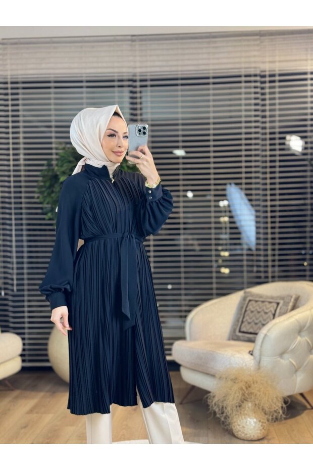 9242 غطاء مطوي بسحاب أمامي أسود
