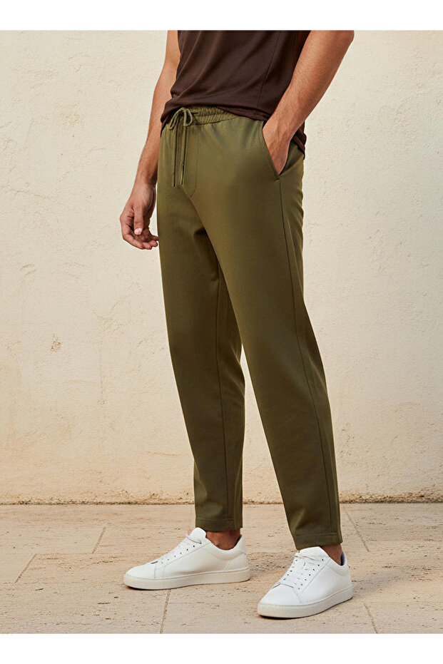 Men Straight Fit Trousers