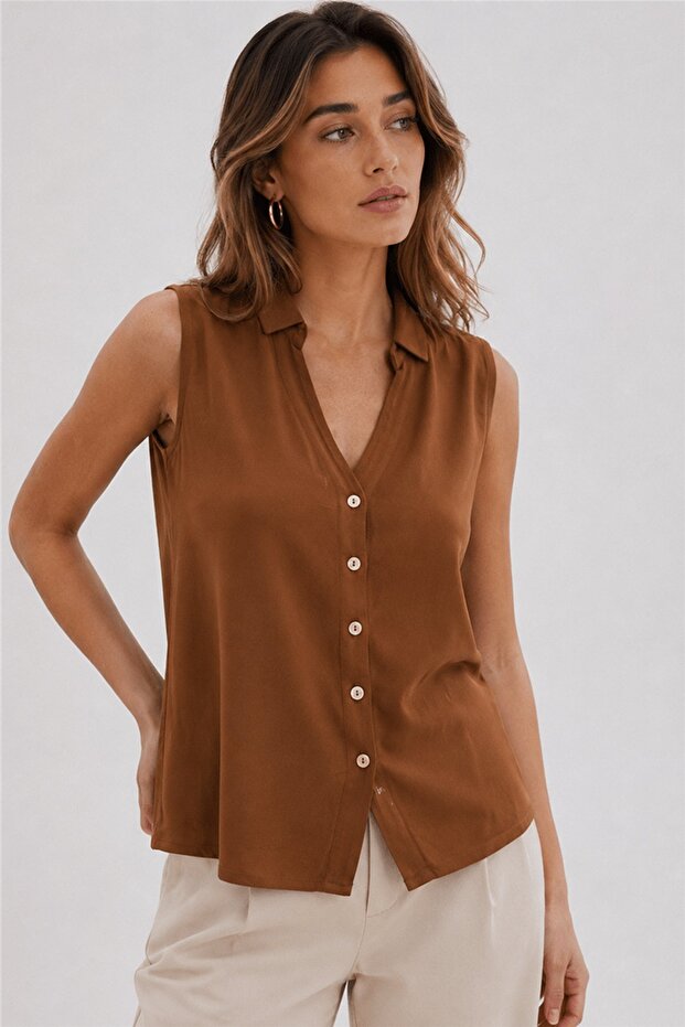 Sleeveless Shirt