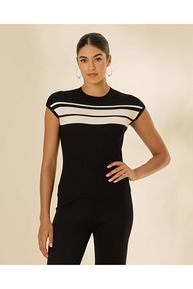 Women Black Cap Sleeve Top With Contrast Detail