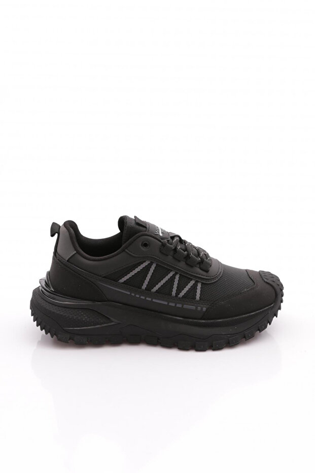 0643089m Men's Sports Shoes