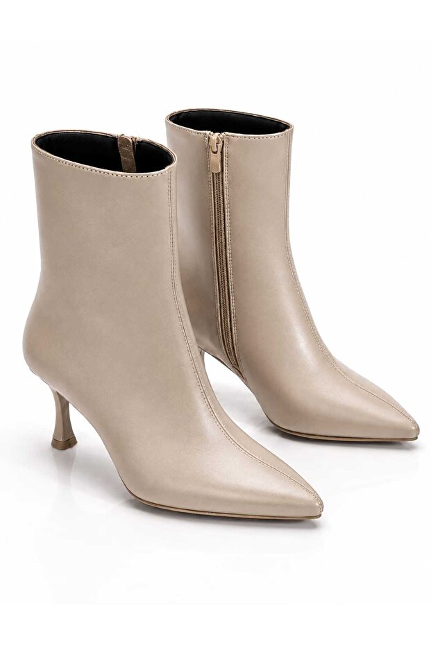 Women's Pointed Toe Short Heeled Zippered Stylish Ankle Boots