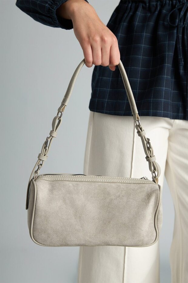 Women's Buckle Detailed Suede Baguette Shoulder Bag G6863Axns