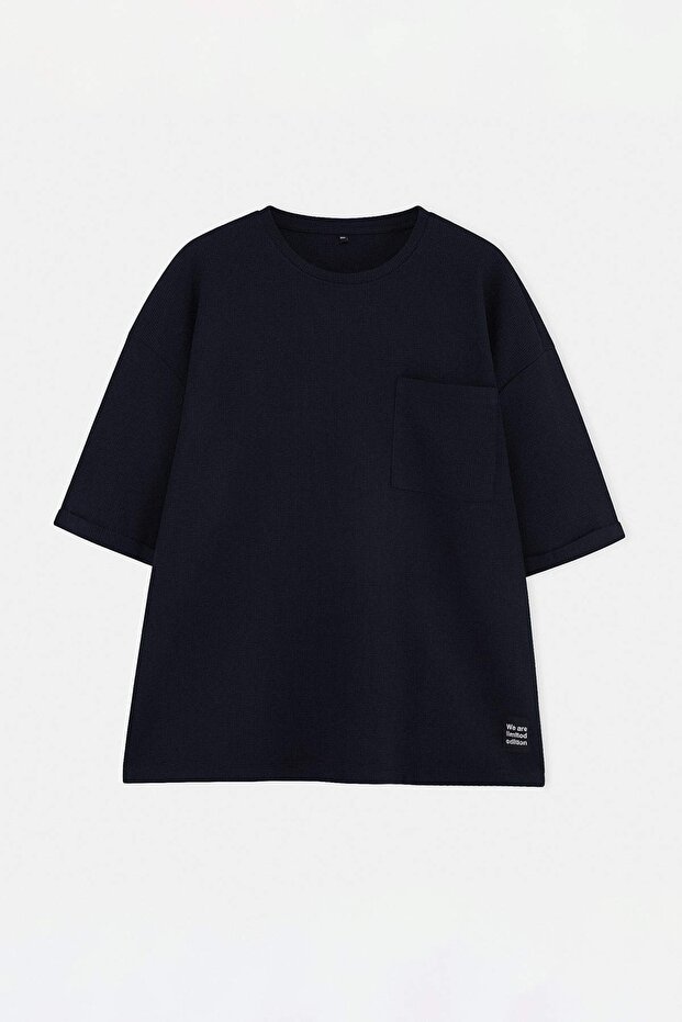 Lacivert Oversize/Geniş Kesim Bisiklet Yaka Basic Büyük Beden T-Shirt TMNSS25BF00000 - 4
