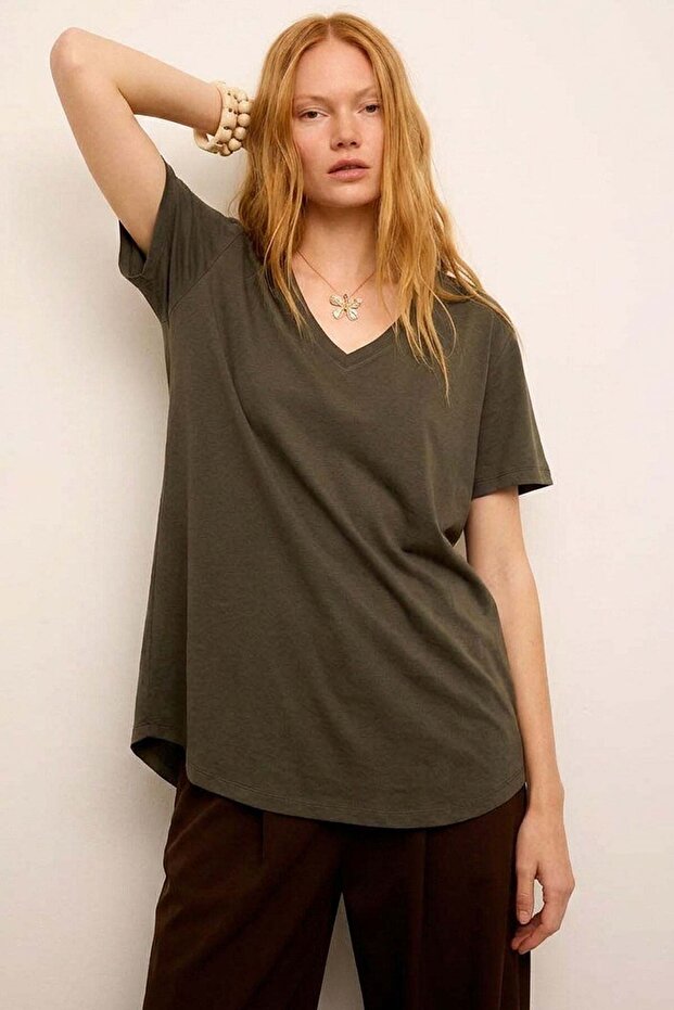 2 Pieces V-Neck Basic Viscose Blend T-Shirt - 8