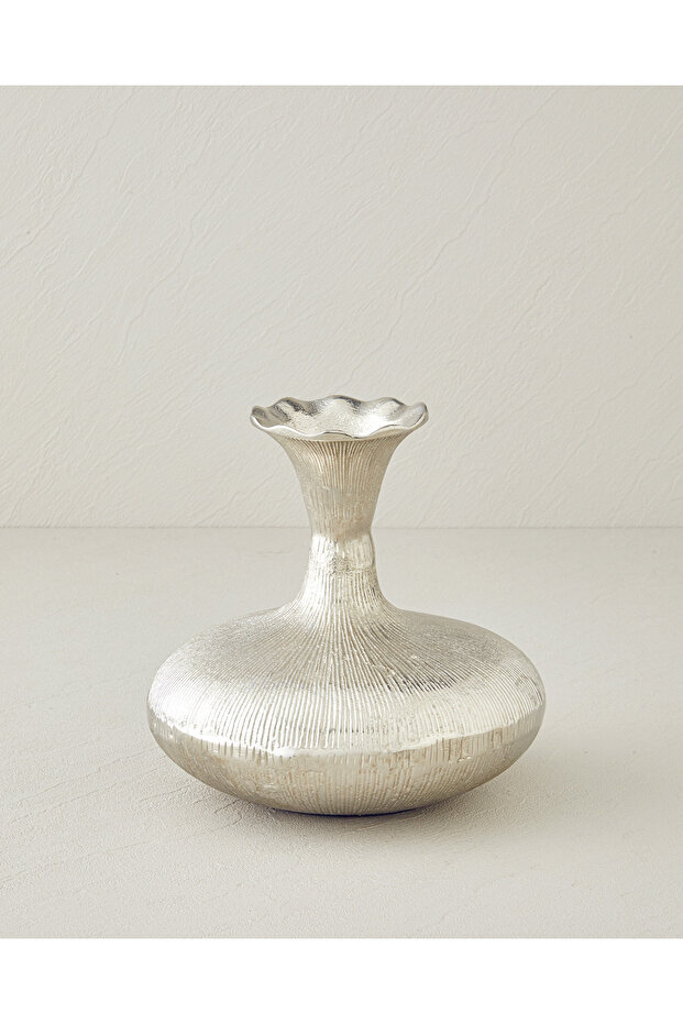 Silva Metal Vase 19.5 X 19.5 X 19 cm Silver