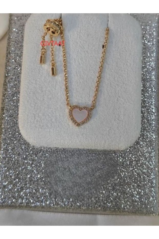 Chain with Accessories