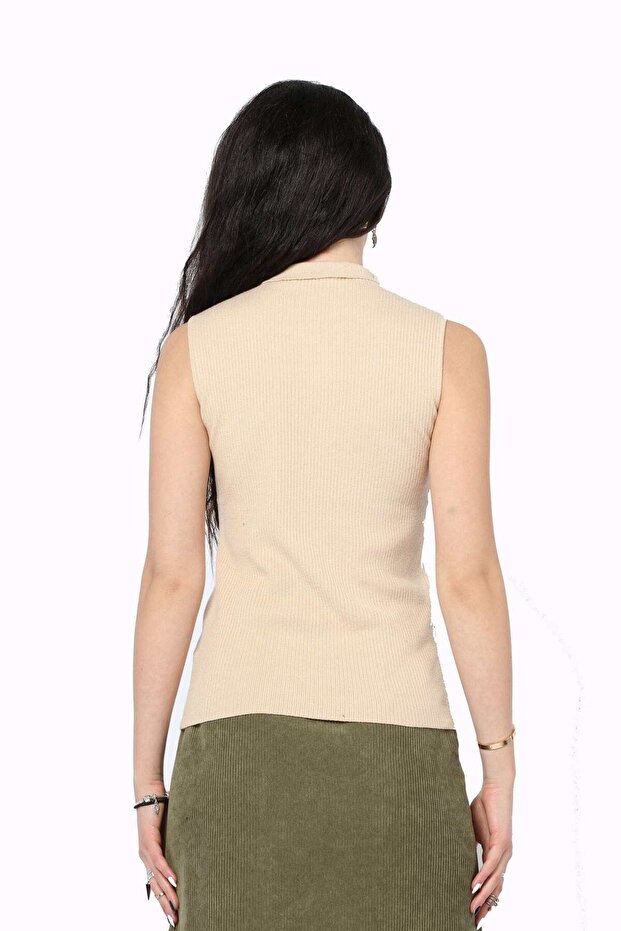 Ribbed Crew-Neck Top - 3