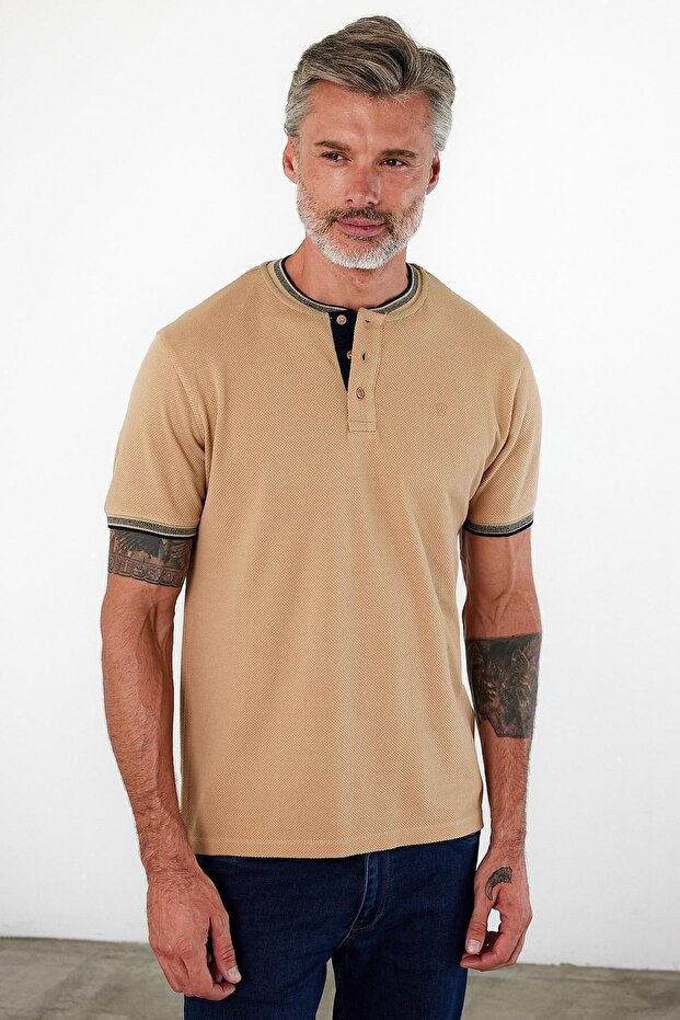 Men's Long Judge Collar Short Sleeve Basic Beige T-Shirt