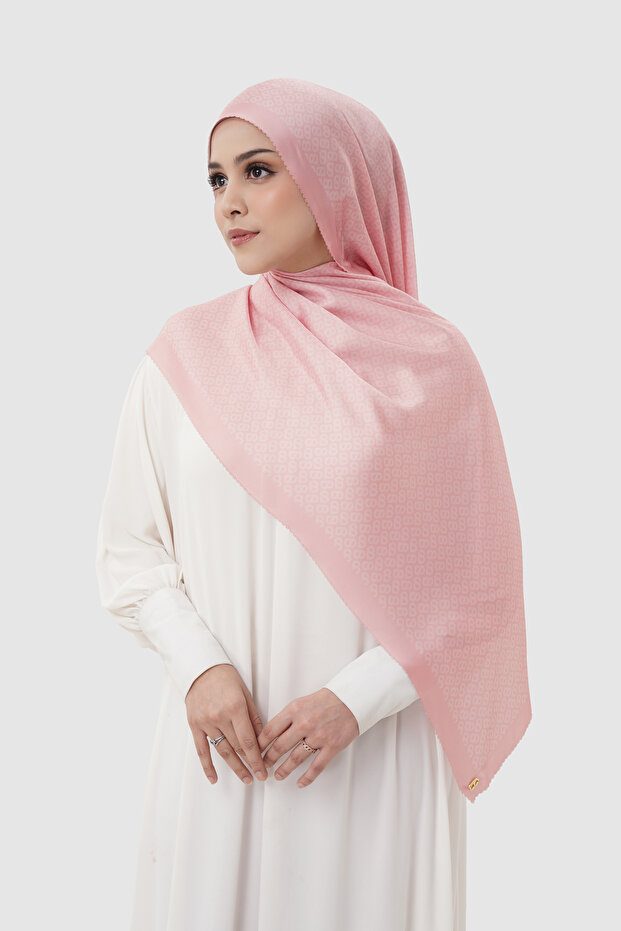 Tapis Saten Shawl - Bubble Gum
