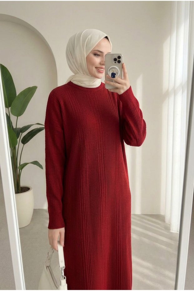 Women's Red Ribbed Loose Knitwear Dress Suitable for Wearing with Hijab