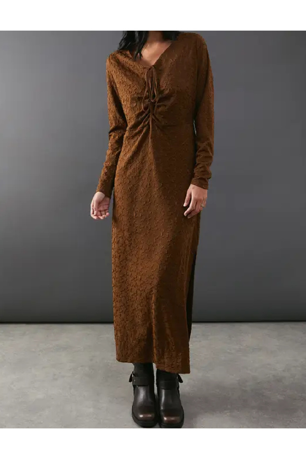 Rochie lunga, Maro
