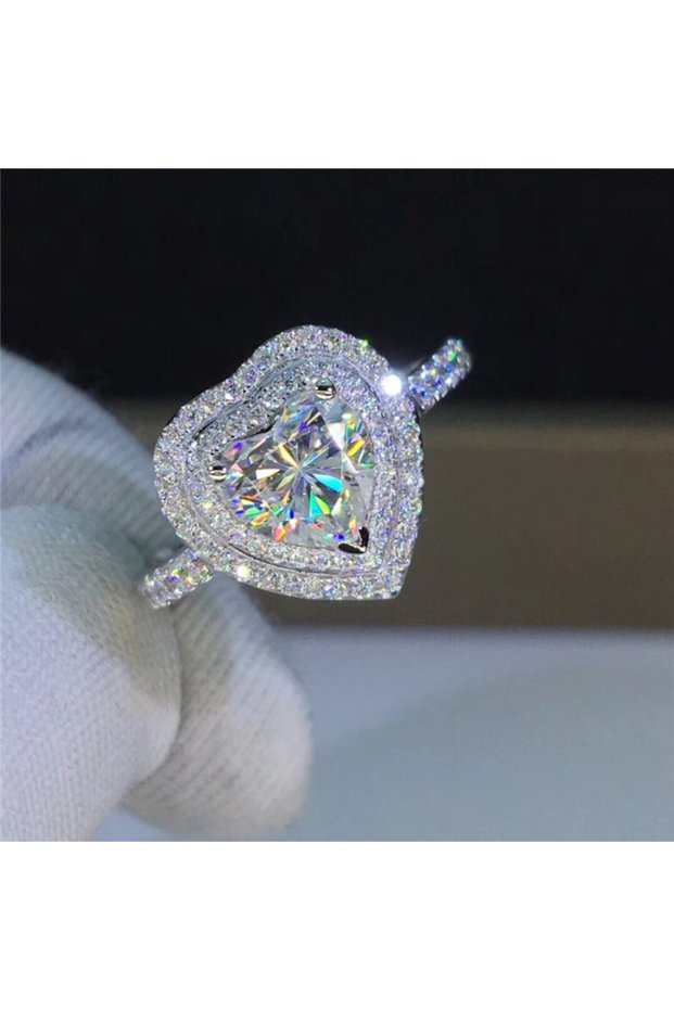 9 F974 Huitan Timeless Style Love Shaped Cubic Zirconia Wedding Rings Women Luxury Proposal Engage R