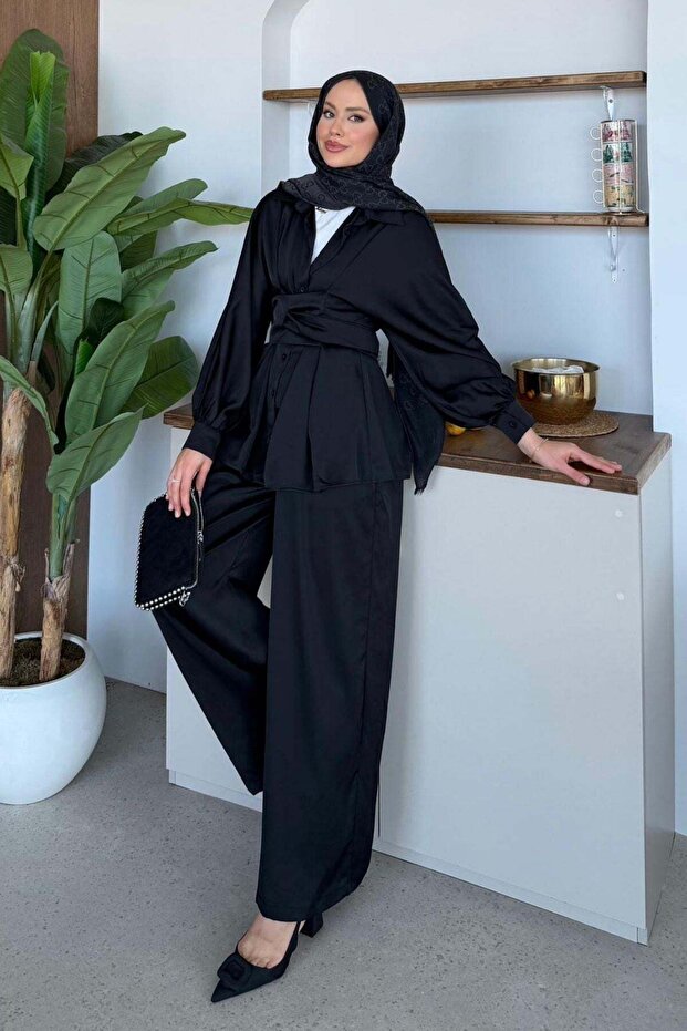 Cleopatra Satin Suit Black