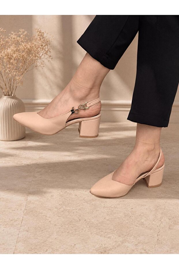 Ten Satin Detail Buckle Pointed Short Heeled Shoes