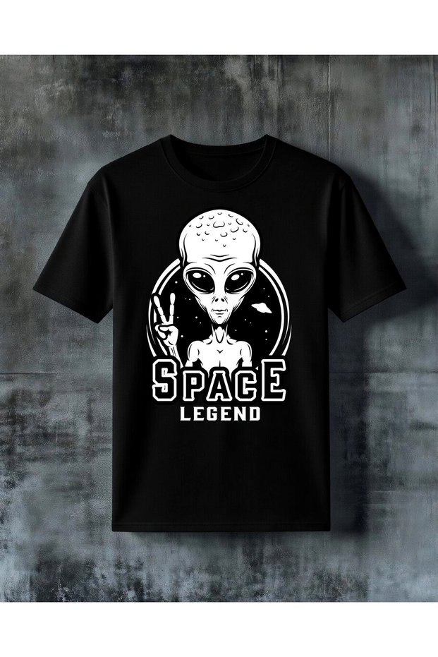تي شيرت كبير الحجم مطبوع عليه space alien
